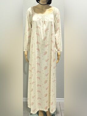 Miss Elaine Cream Long Sleeve Nightgown with Pink Rose Print